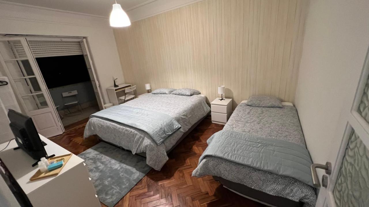 Habitacion Privada Para 3 Grande Con Balcon Lisboa Eksteriør billede