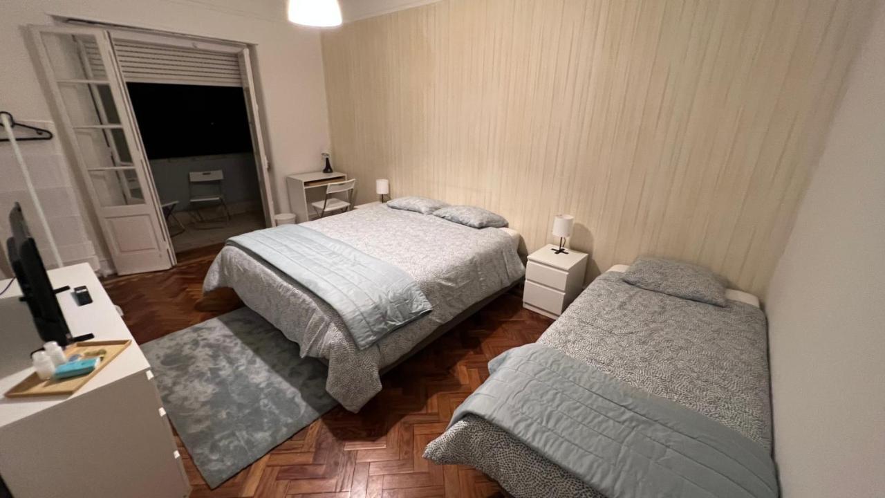 Habitacion Privada Para 3 Grande Con Balcon Lisboa Eksteriør billede