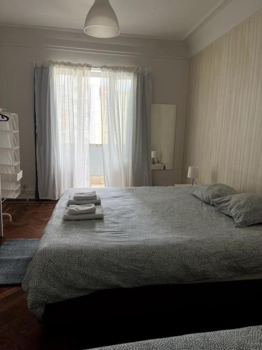 Habitacion Privada Para 3 Grande Con Balcon Lisboa Eksteriør billede