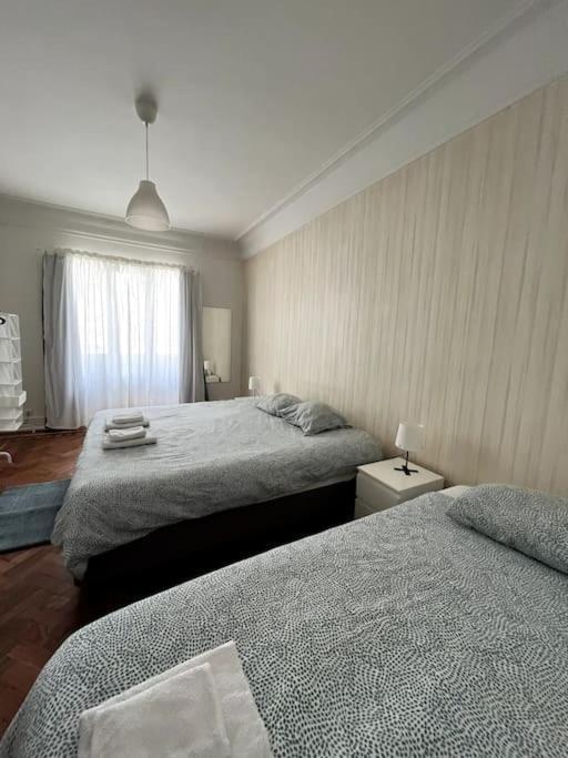 Habitacion Privada Para 3 Grande Con Balcon Lisboa Eksteriør billede