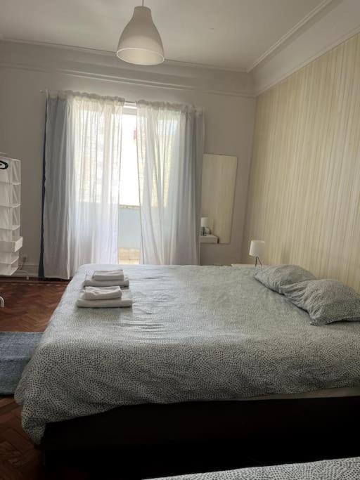 Habitacion Privada Para 3 Grande Con Balcon Lisboa Eksteriør billede